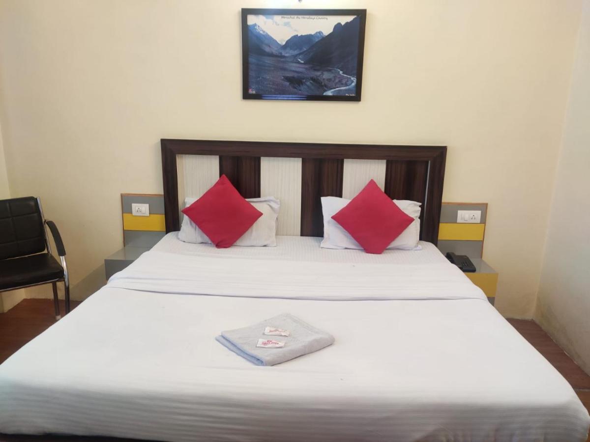 Hotel Amandeep ダラムシャーラー エクステリア 写真