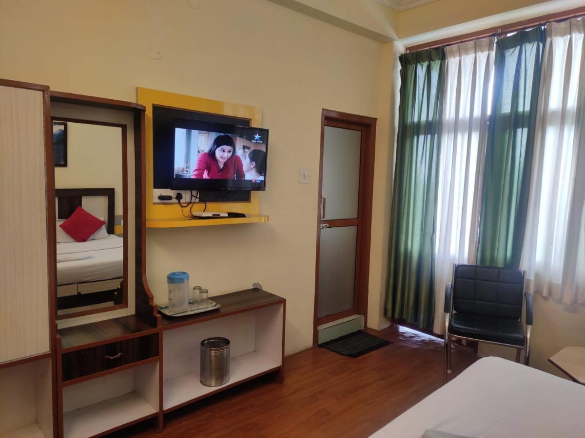 Hotel Amandeep ダラムシャーラー エクステリア 写真