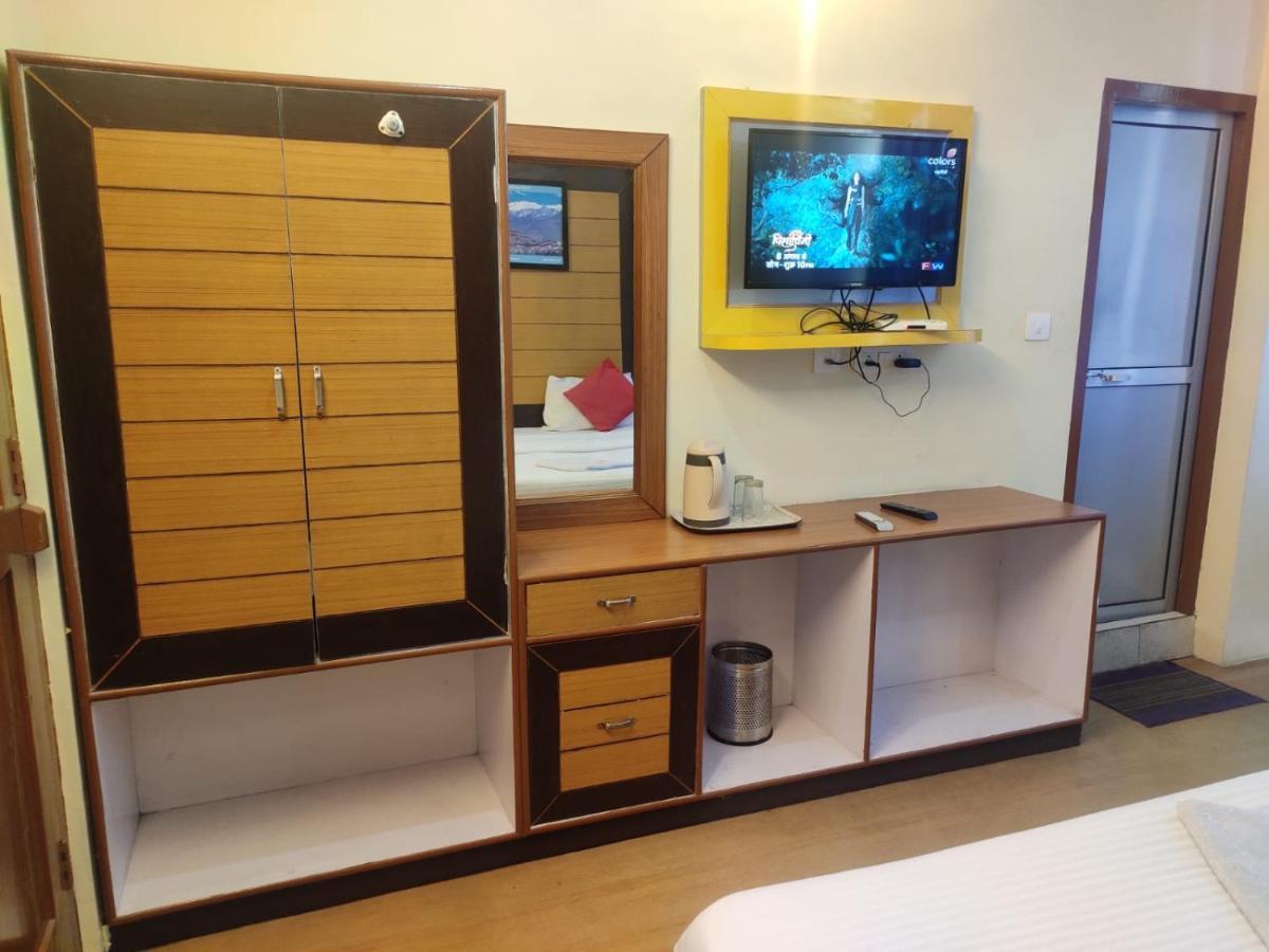 Hotel Amandeep ダラムシャーラー エクステリア 写真